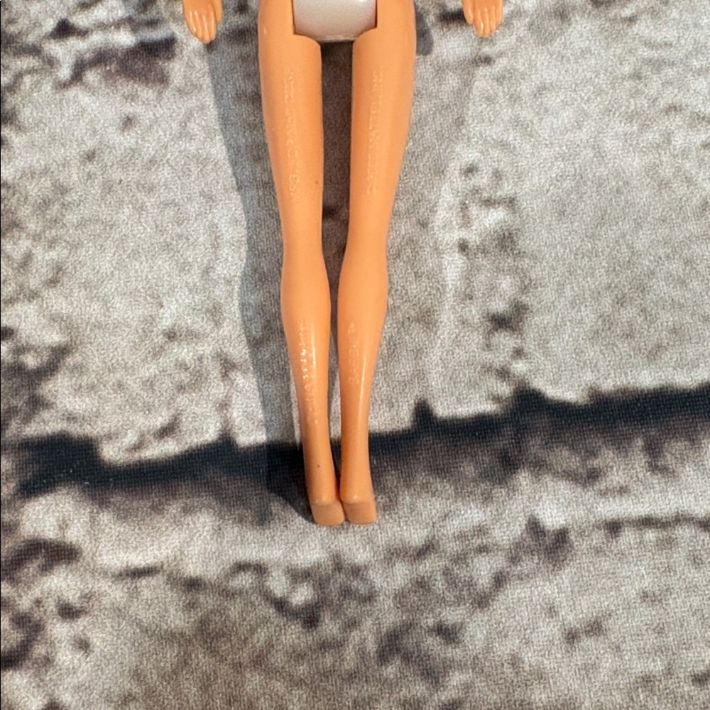 Sydney 2000 Olympics Barbie McDonalds Happy Meal Toy - Picture 8 of 14